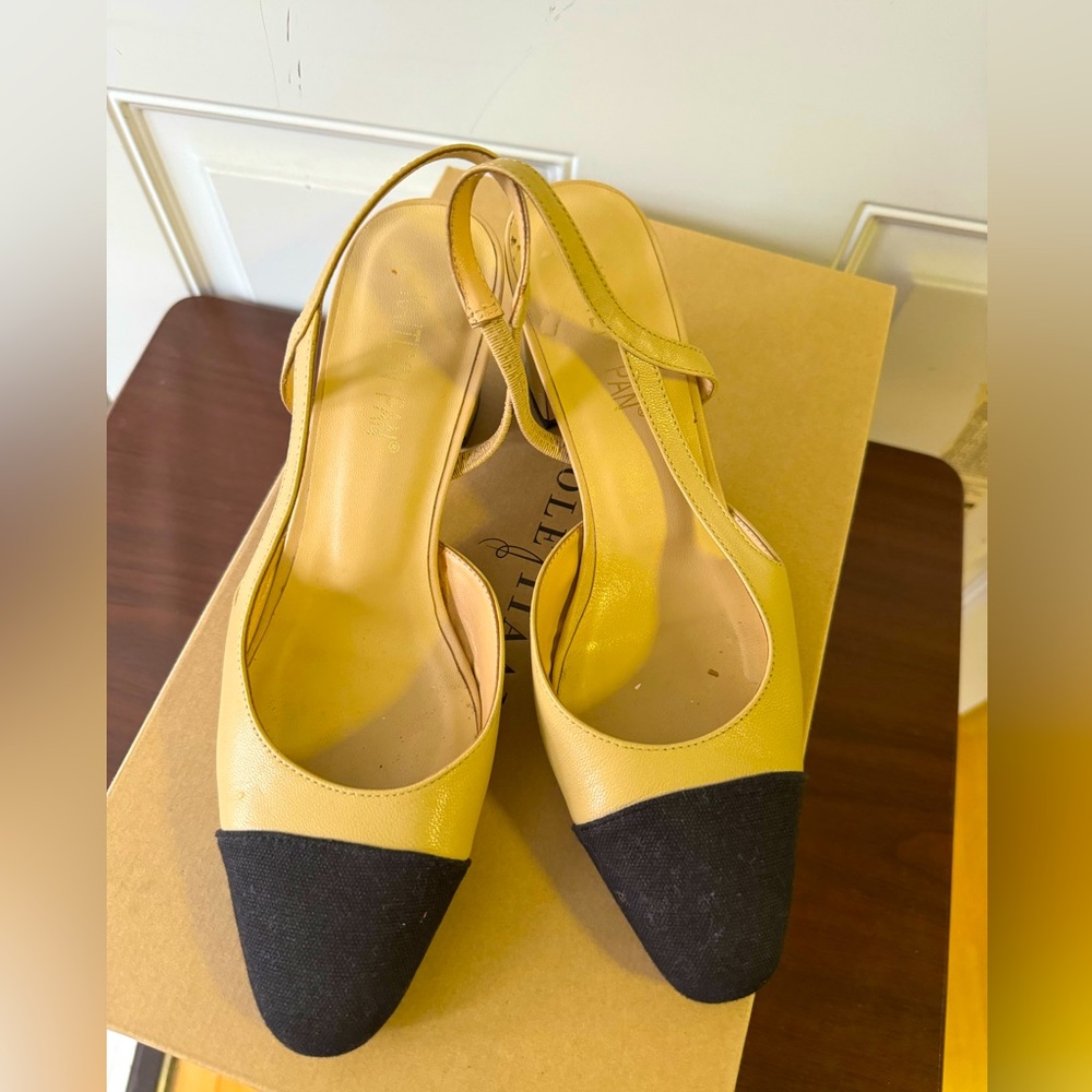 Snag these pre-loved chic Kaitlyn Pan heels! Perfect for office or casual wear.
